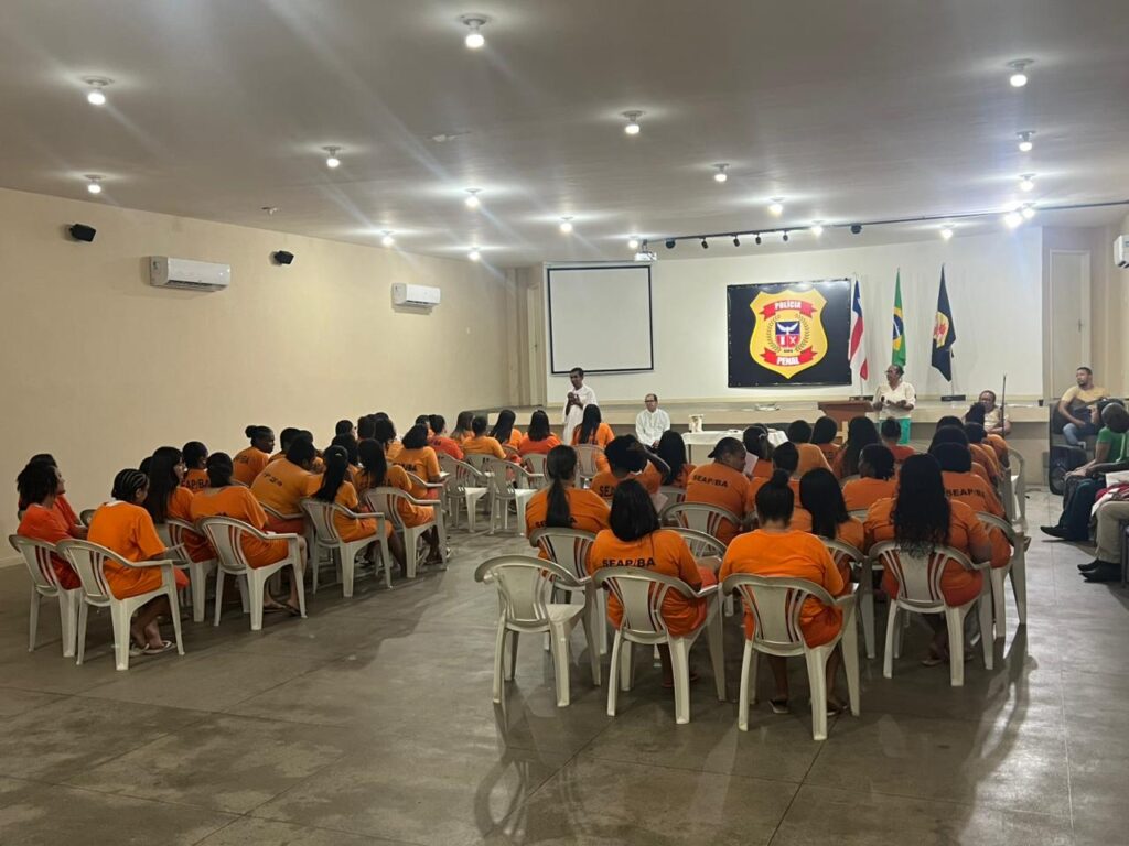 Pastoral Carcerária leva fé e esperança ao presídio feminino de Feira